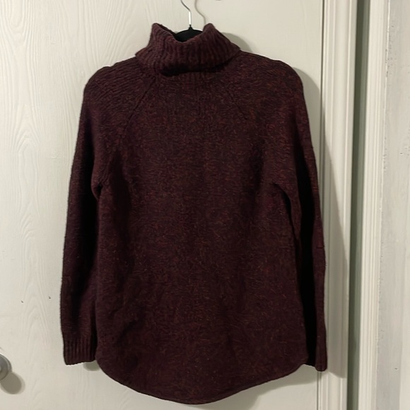 MICHAEL Michael Korse Maroon Turtleneck With Small Logo Size Small - Picture 8 of 9
